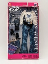2002 Barbie Fashion Avenue Beat Street Outfit...