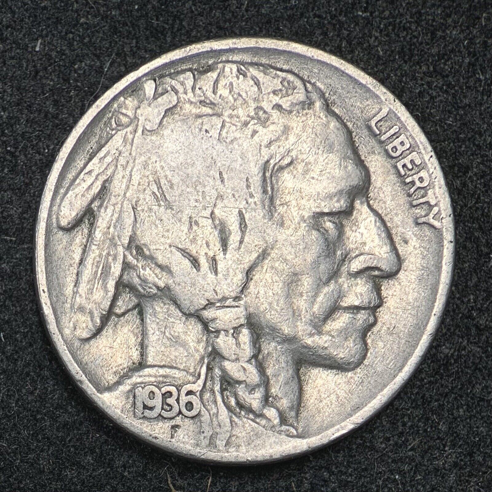 Foto 1 di 2