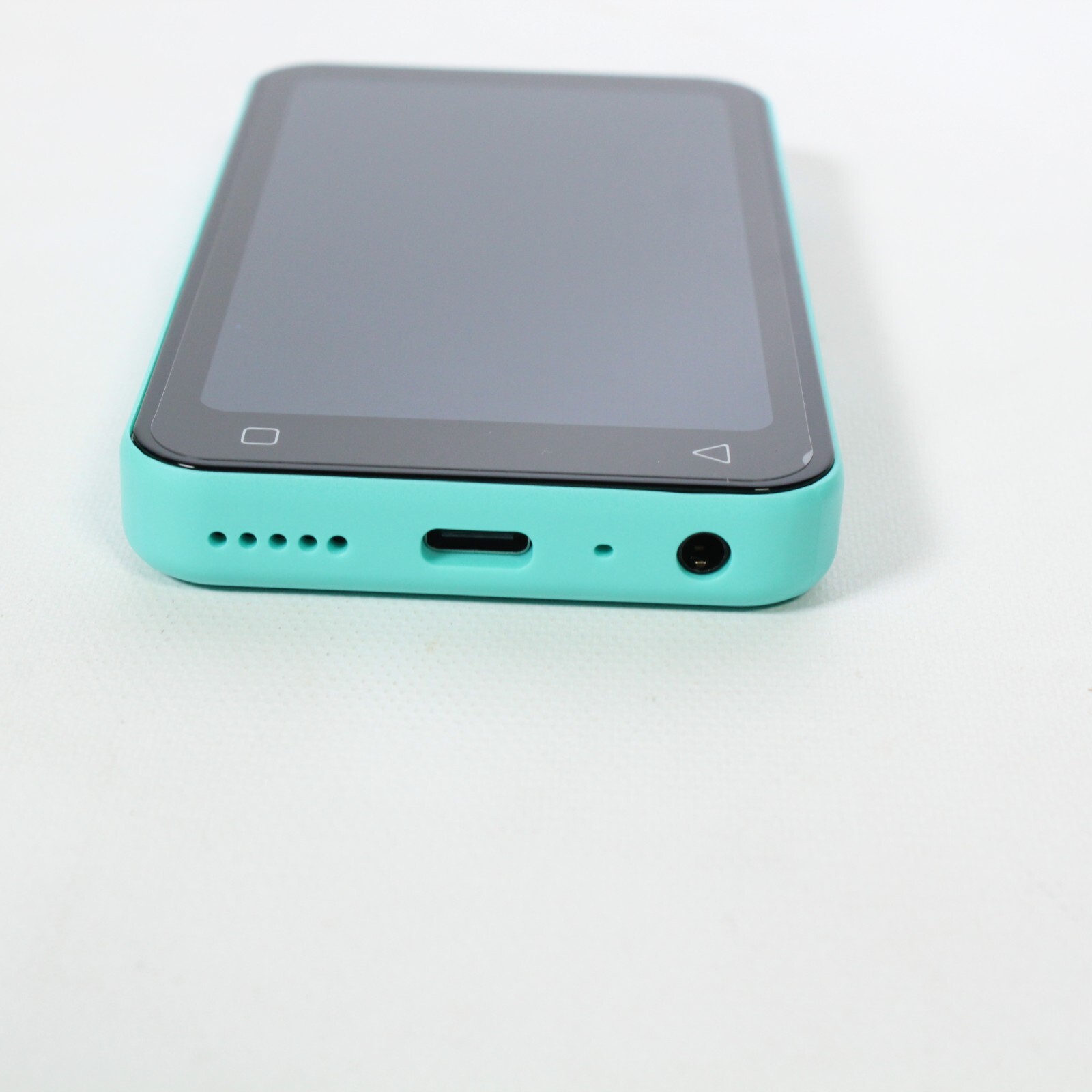 NEW TIMMKOO Q5 FULL SCREEN DIGITAL MUSIC & VIDEO MP3/MP4 PLAYER. WIFI