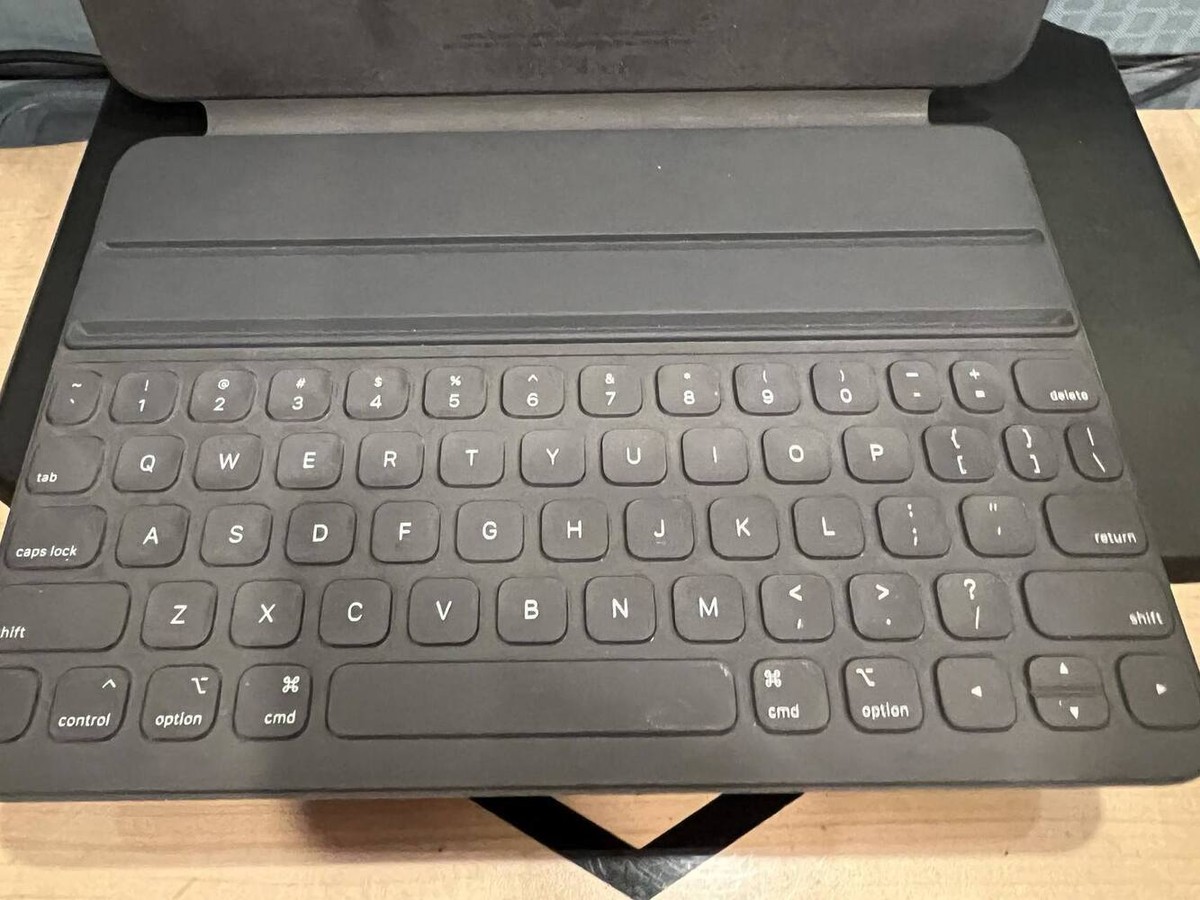 APPLE SMART KEYBOARD FOLIO FOR 11