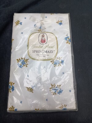 NOS Vintage Springmaid Pillow Cases Combed Percale Floral 2 Pack 42 X 38 1/2''