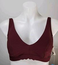 Nwt Cupshe Bikini Top Womens Size S Textured Burgundy Color