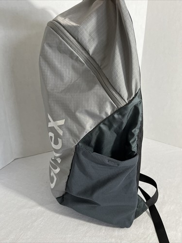 Mochila Embalable Ligera Gris Gonex Práctica Plegable Usada en Excelente Condición - Imagen 4 de 13