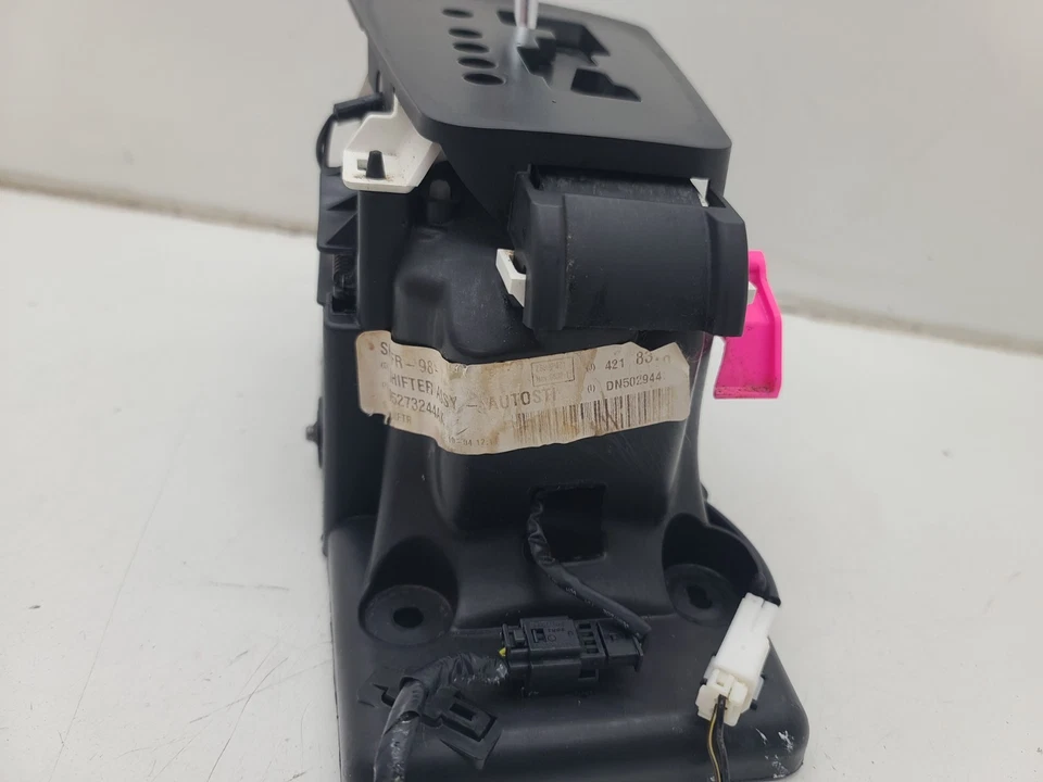 Dodge Avenger 2011-2014 conjunto de palanca de cambios transmisión OEM 05273244AK Foto 4 de 4