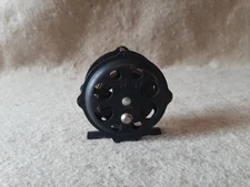 Vintage Fly Fishing Reel made in USA no maker mark - used