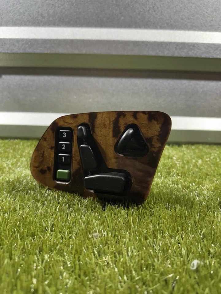 96-03 MERCEDES E320 E430 E55 W210 INTERRUPTOR ASIENTO ELÉCTRICO MEMORIA CONDUCTOR BISEL IZQUIERDO Foto 2 de 4