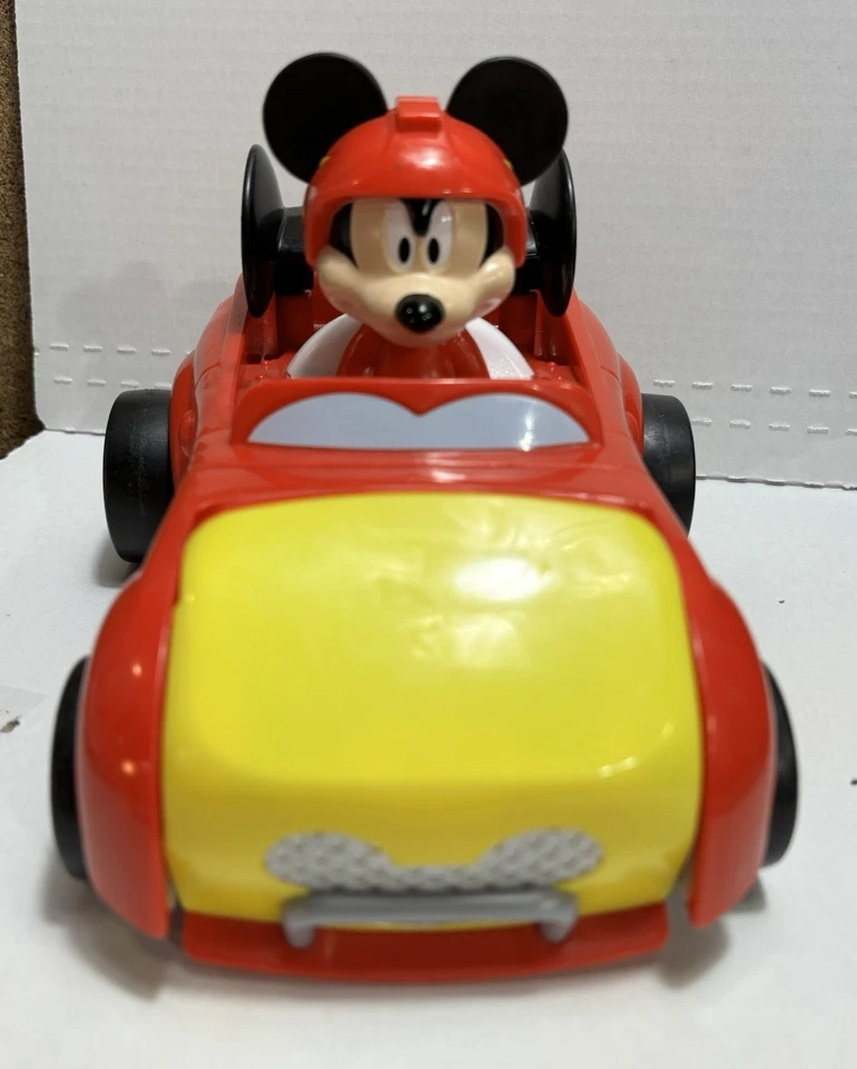 Mickey Mouse Fisher-Price Disney Mickey Roadster Corredor Luces y Sonidos ¡Funciona! Foto 2 de 4