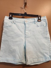 Womens Gloria Vanderbilt Amanda All Around Slimming Effect Blue Shorts Size 4