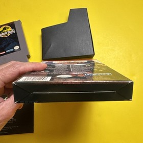 Jurassic Park Nintendo NES COMPLETE Cart w Box & manual Authentic Nice Condition