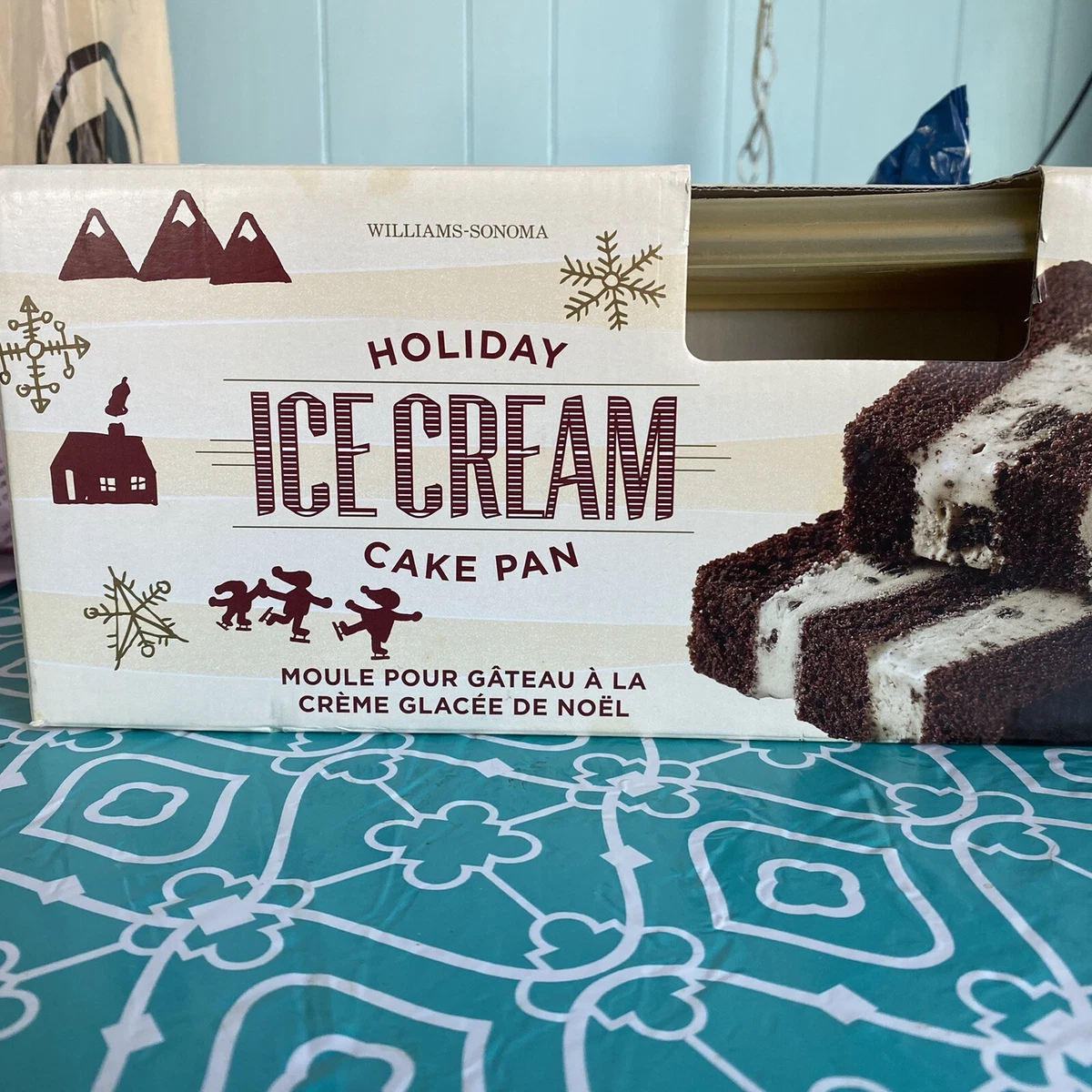 Ice cream top cake pans