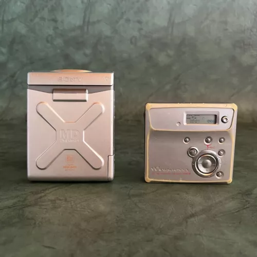FOR PARTS NOT WORKING COOL SONY WALKMAN MZN505 MZEP11 MINIDISC PLAYER LOT JAPAN
