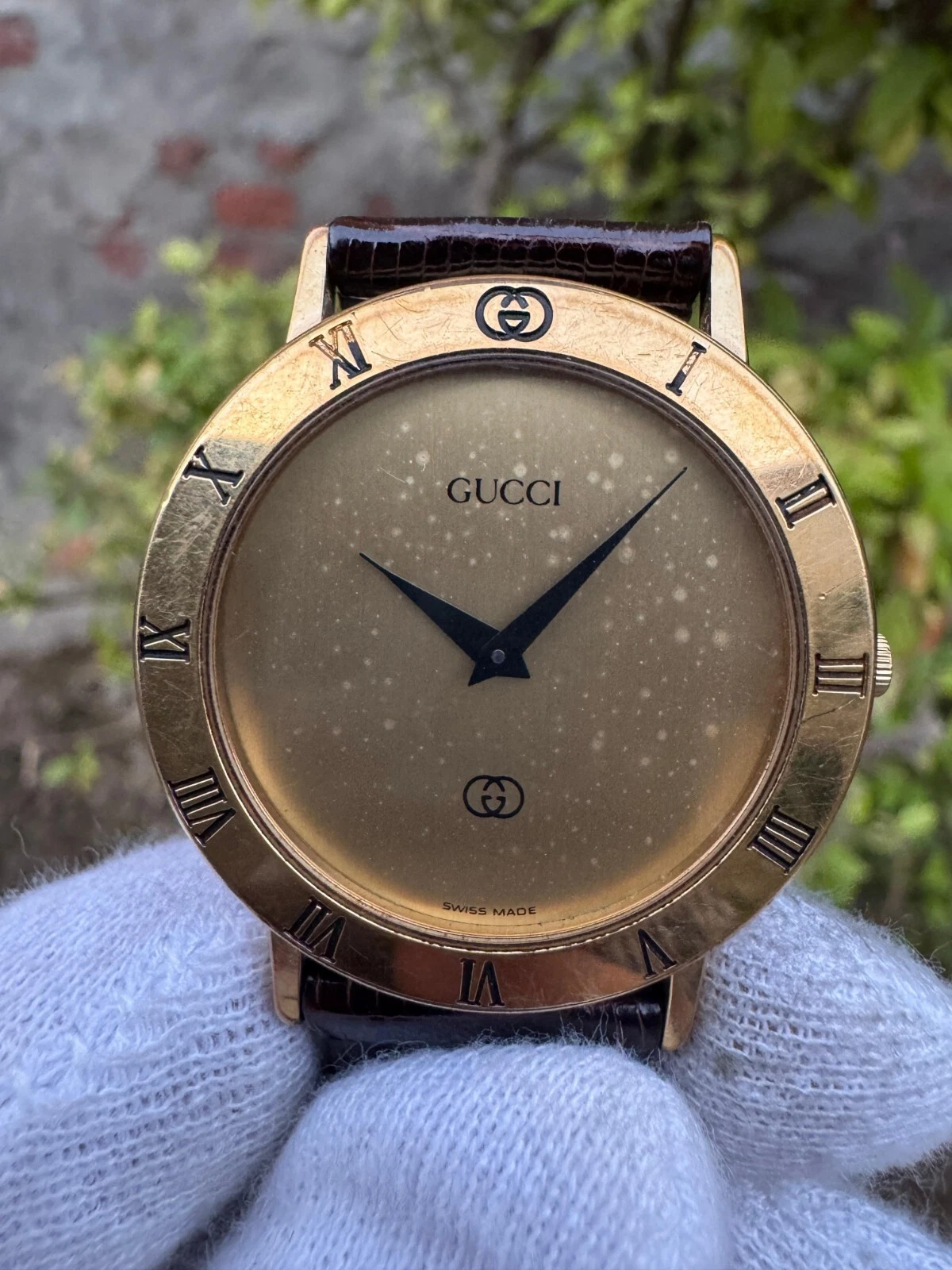 Montre vintage Gucci 3001M cadran doré habillée/formelle à quartz 33 mm