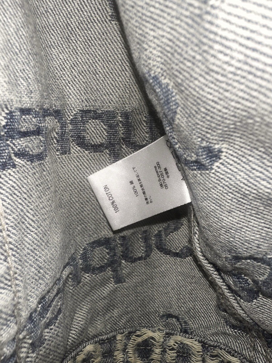 100% Authentic Supreme Frayed Logos Denim Tucker Jacket Blue 100% Authentic Supreme Frayed Logos Denim Tucker Jacket Blue