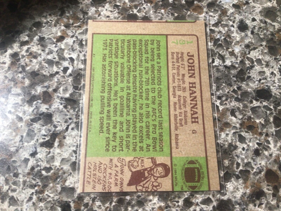 1984 Topps Football #137 John Hannah NRMT Miscut error - Image 2 of 2