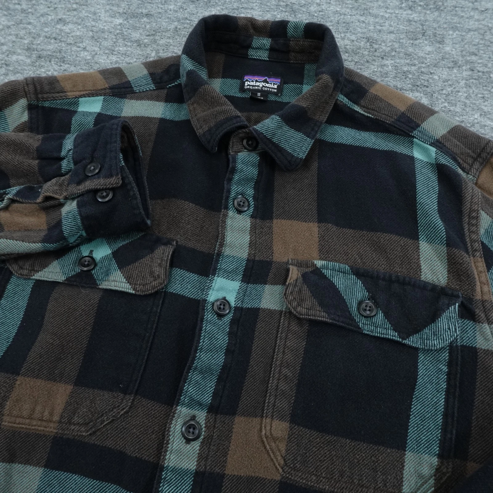 Patagonia Flannel Shirt Mens Medium Brown Green Pockets Outdoor Work
