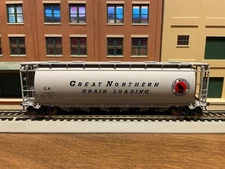 Atlas HO 1953-3 Great Northern ACF 6 Bay Cylindrical Hopper #171035 in HO