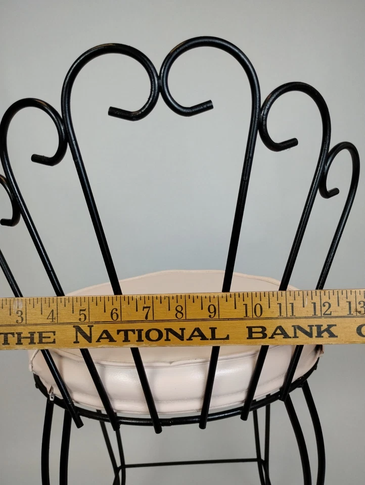 1970s Hollywood Regency Metal Vanity Stool Chair 17" Tall Wrought Iron Scroll - Image 4 of 4