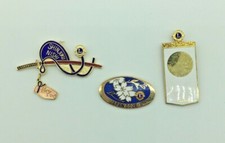 3 RARE Lions Club Pins Nagatacho - SHINJUKU NISHI Tokyo Japan 302-6 1973-1974