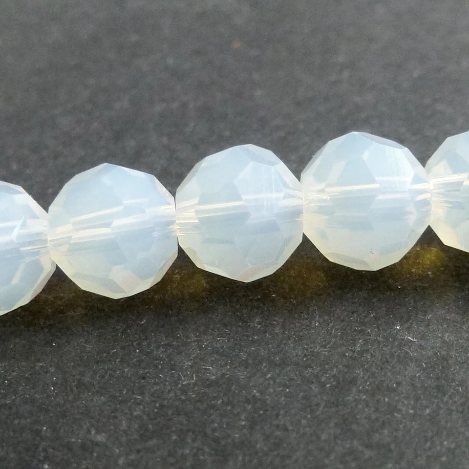 Glasperlen facettiert geschliffen 7 mm milchig opal 67 Perlen nenad-design R070 - Bild 3 von 4