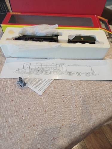 Hornby R2532 Klasse B17/4 4-6-0 61648 "Arsenal" BR grün - Spurweite OO / verpackt | Condition: Used