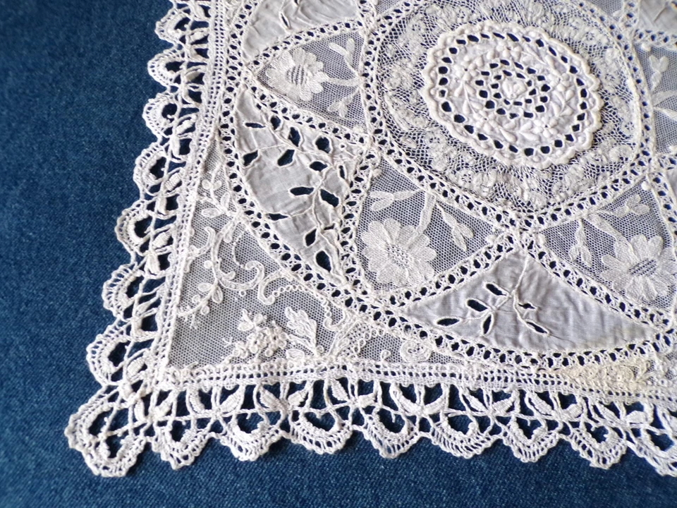 SUPERBE NAPPERON ANCIEN DENTELLE ET BRODERIE VERS 1900 - Photo 3/4