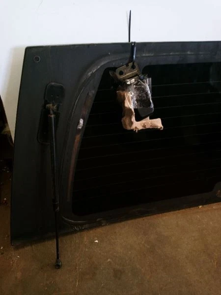 2007 NISSAN ARMADA REAR TAILGATE LIFTGATE ASSEMBLY POWER LIFT OEM USED - Image 3 of 4