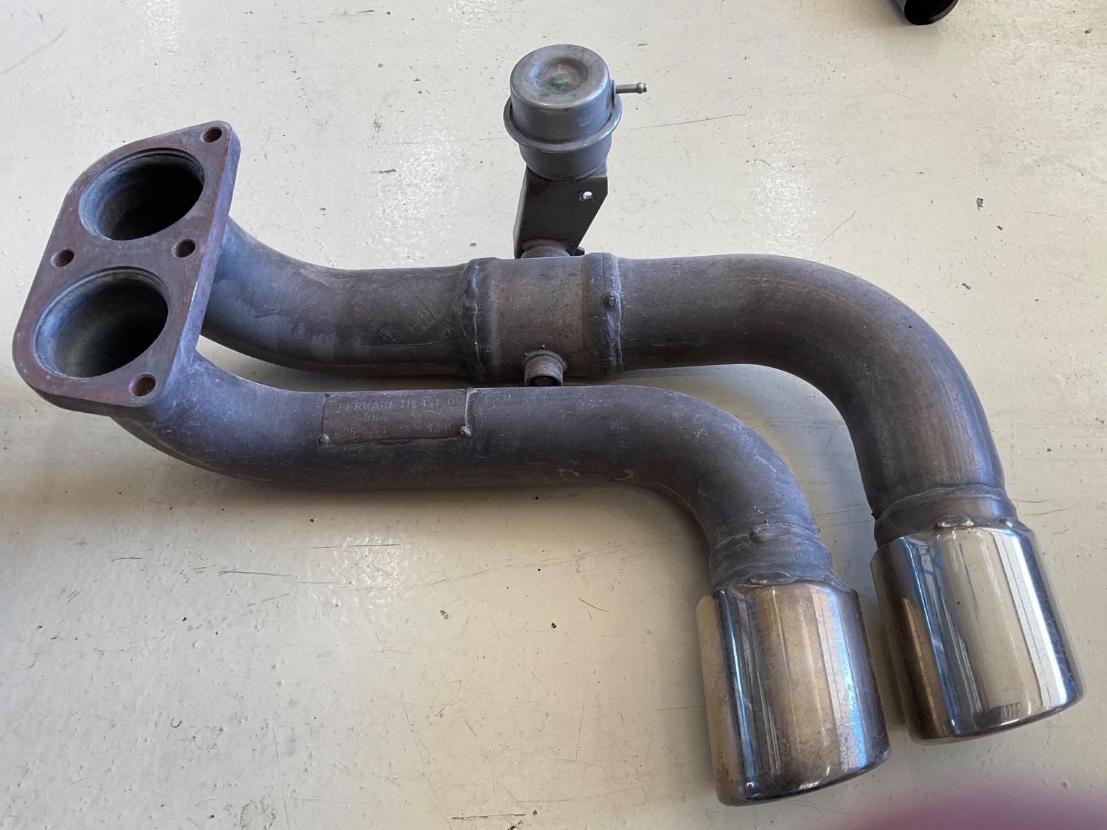 Ferrari 360 exhaust tips  off a 2003 360 spider