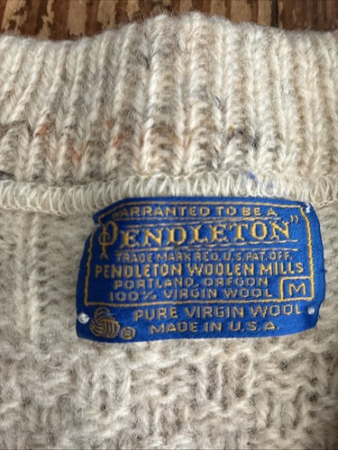 Pendleton Mens M 100% Virgin Wool V Neck Sweater Knit Cream Multicolor USA - Picture 3 of 7