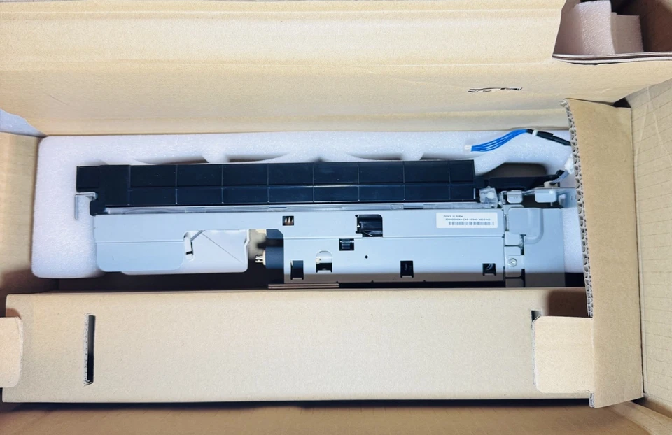 Genuine Xerox® Color 550 560 Tray 4 Feeder Assembly 059K68100 059K68101 NEW - Image 2 of 3