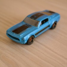 2015 SHELBY GT 500 '68 HOT WHEELS DIECAST CAR TOY