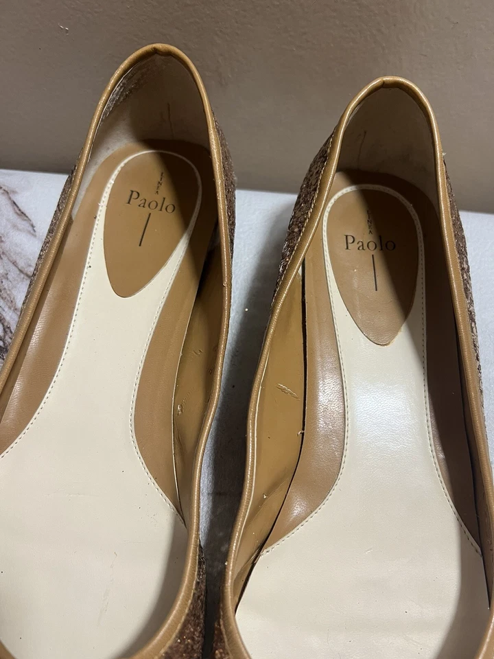 Zapatos planos Linea Paolo para mujer 10,5 adornados con brillo dorado Foto 3 de 4