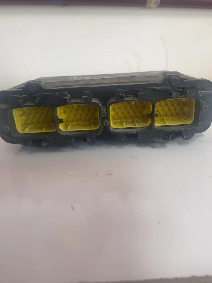 88 89 90 91 92 93 PONTIAC GRAND PRIX motor/motor caja cerebral OEM# 1227727 Foto 4 de 4