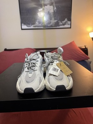 Size 11.5 - adidas Yeezy Boost 700 V2 Low Static