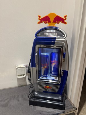 冷蔵庫・冷凍庫 Red Bull Mini Fridge Cooler For Drinks Red Bull Cooler Mini Fridge Display LED Gas Pump Refuel Shop Front