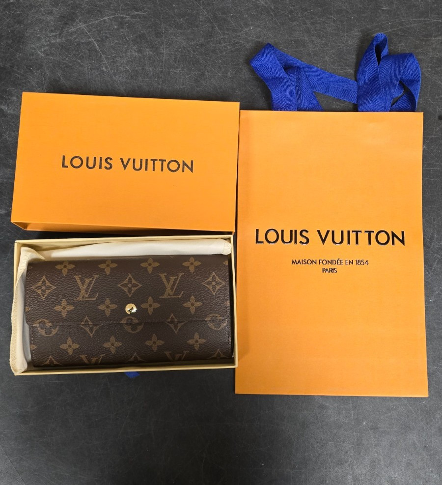 Louis Vuitton Portefeuille Sarah Monogram Long Wallet – Brown