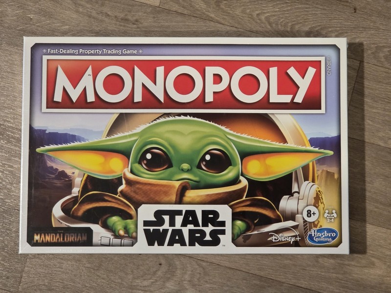 New in Box-Monopoly Star Wars The Child Edition Yoda Mandalorian Board Game
