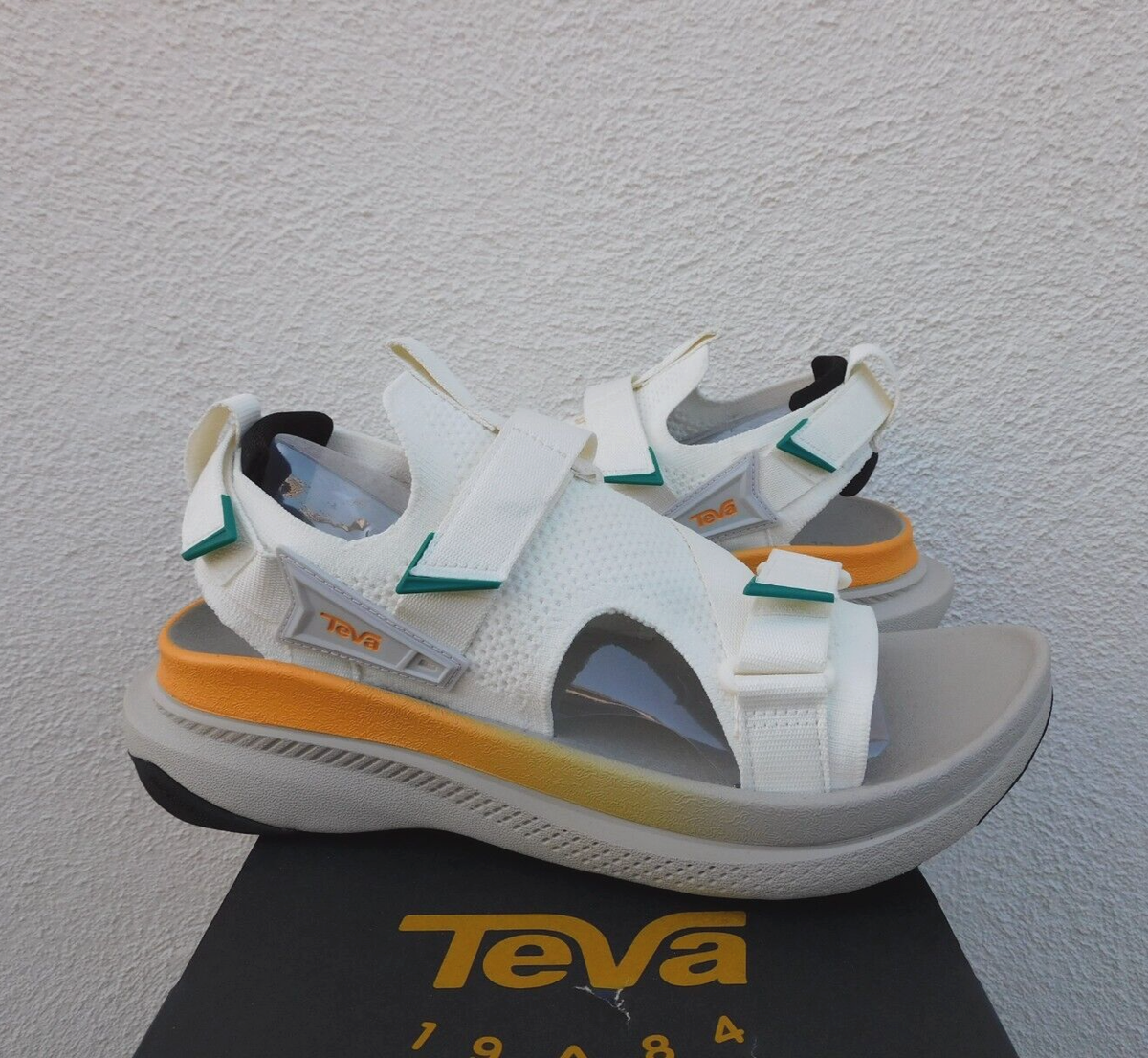 TEVA MARSHMALLOW AVENTRAIL RUNNING HIKING SANDALS, WOMEN US 8/ EUR 39 ~NEW