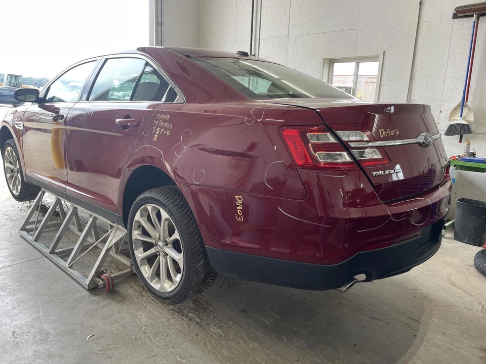 Conjunto de bomba y motor ABS usado se adapta a: montaje Ford Taurus 2014 desde 08/05/13 G Foto 2 de 4