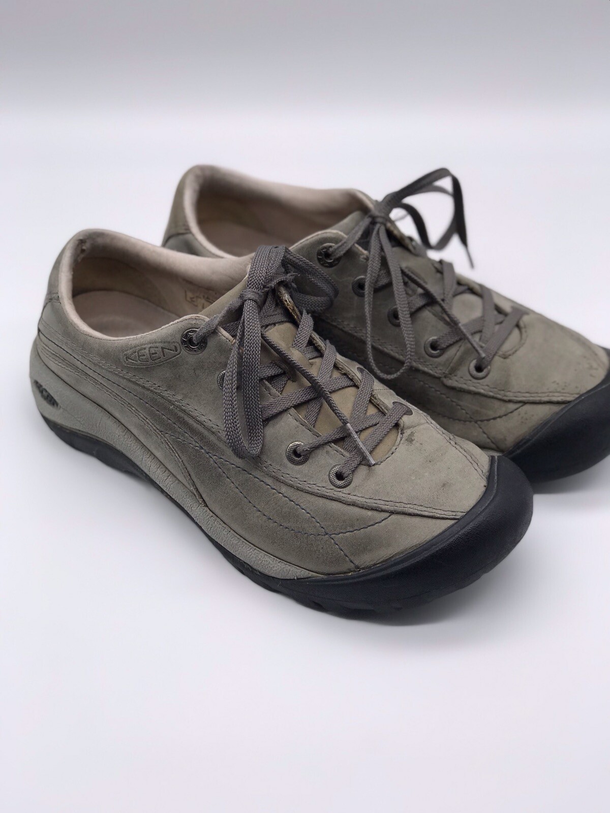 Scarpe da donna Keen 53001 grigio chiaro verde trail passeggio escursionismo misura 7 5