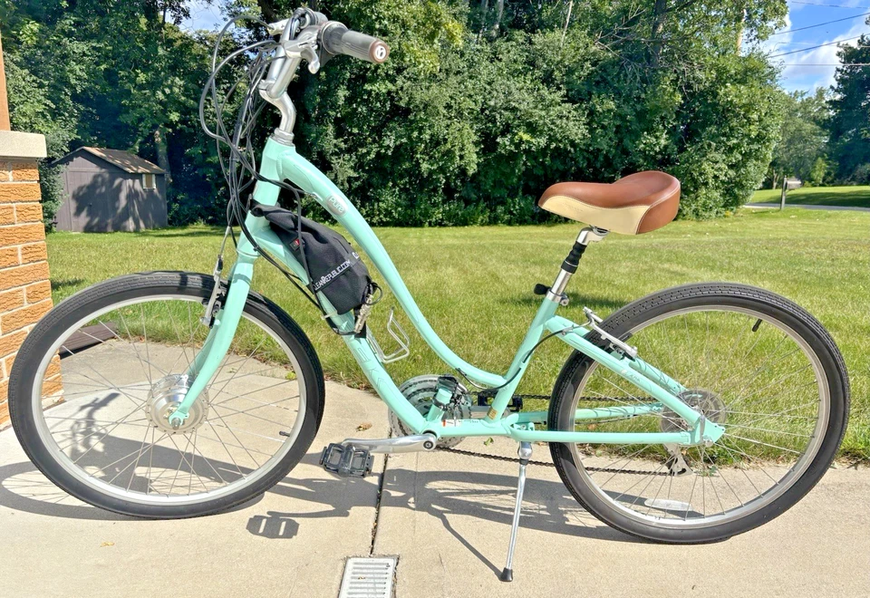 Bicicleta eléctrica modificada Trek Pure Cruiser para mujer - *Solo recogida local* Foto 2 de 4