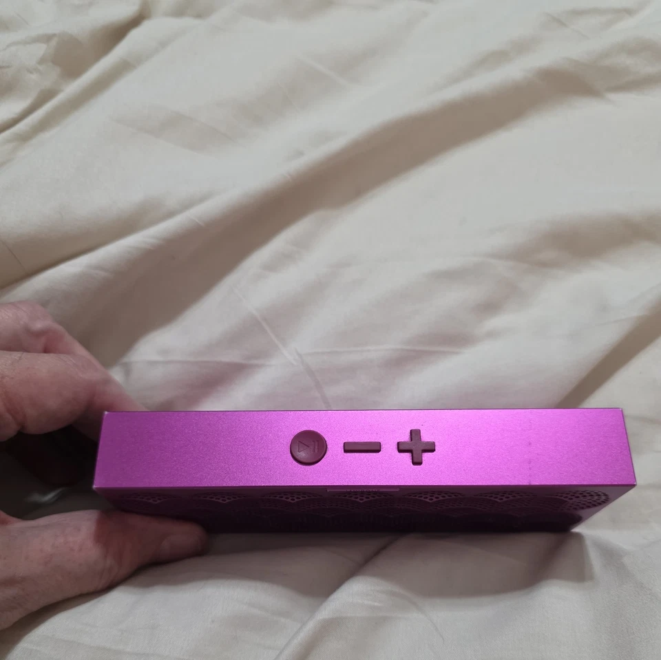 Altavoz portátil inalámbrico Bluetooth JawBone Mini Jambox J2013 púrpura probado Foto 2 de 4