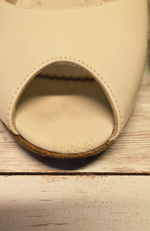 Brook Brothers Women’s Nude Leather Peep Toe Wedge Pumps with Woven Heel, US... - Image 4 of 4