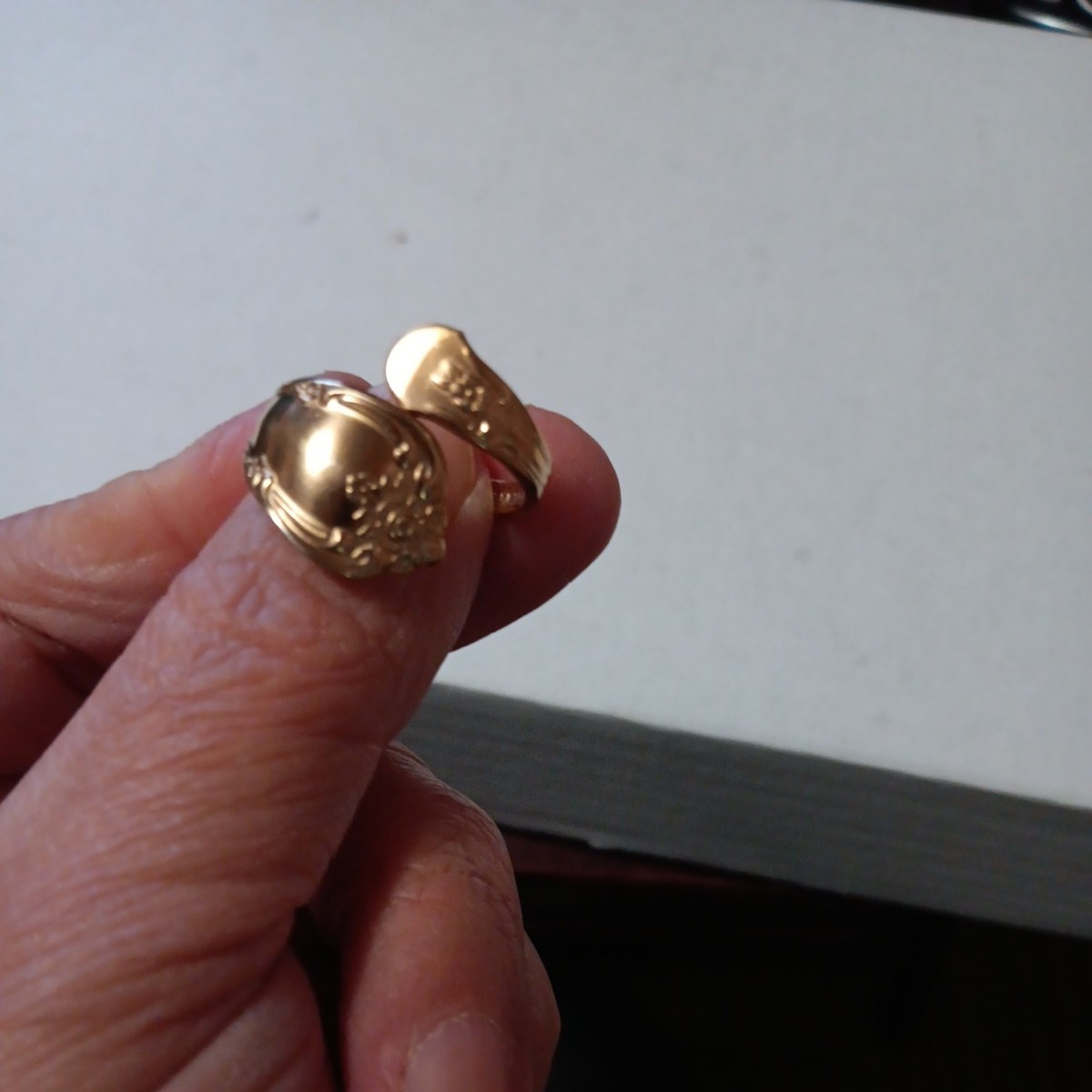 USヴィンテージ　WM.A.ROGERS ONEIDA LTD　スプーンリング Wm A Rogers Oneida LTD Spoon Ring, Size 6-6.25, Floral
