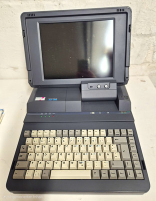 Amstrad ALT-286 tragbarer Computer Vintage Sammlerstück inkl. Zubehör