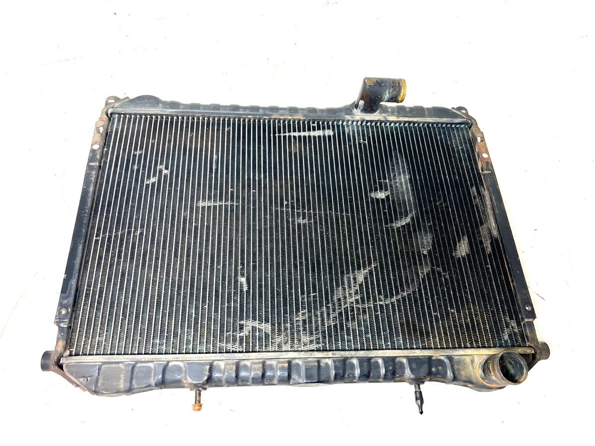 🥇1984-1989 NISSAN Z31 300ZX NON TURBO ENGINE COOLING RADIATOR OEM