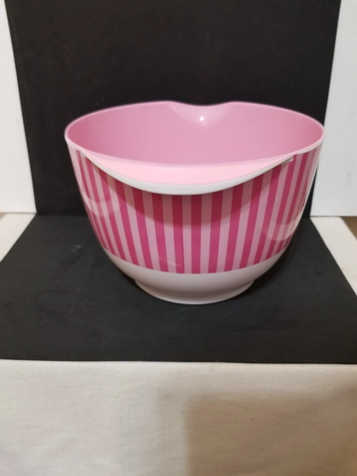 Cuenco mezclador de 2 cuartos Cake Boss con rayas rosas 100 % melamina Foto 2 de 4