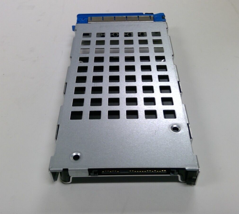 X4013A NetApp X4013A 7.6TB NVMe SSD NS224 X90-4013A PM1733