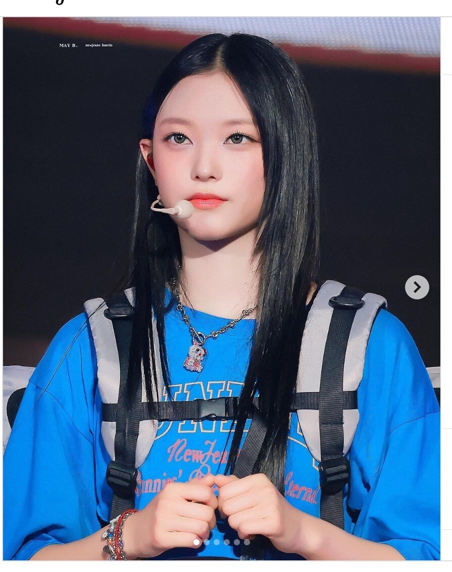 NEWJEANS THE 1st Fanmeeting Official Merch BUNNIES CAMP TEE Light 