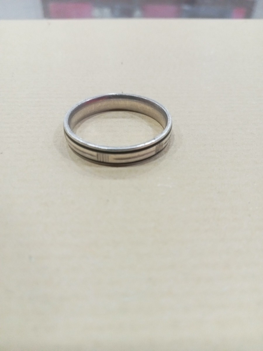 Bague Ancienne En Argent Massif - Bijou Traditionnel Et Antique, Occasion