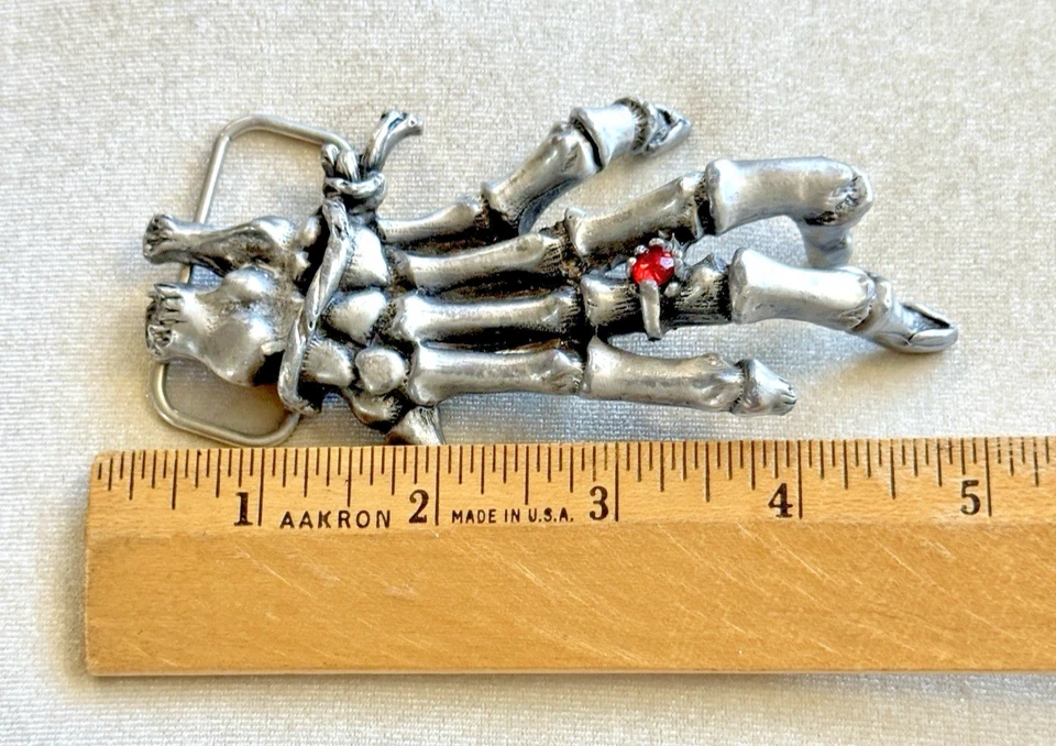 De colección Esqueleto Hebilla Cinturón Mano Gran Anillo Calavera Americana Gótico Punk LEER Foto 3 de 4